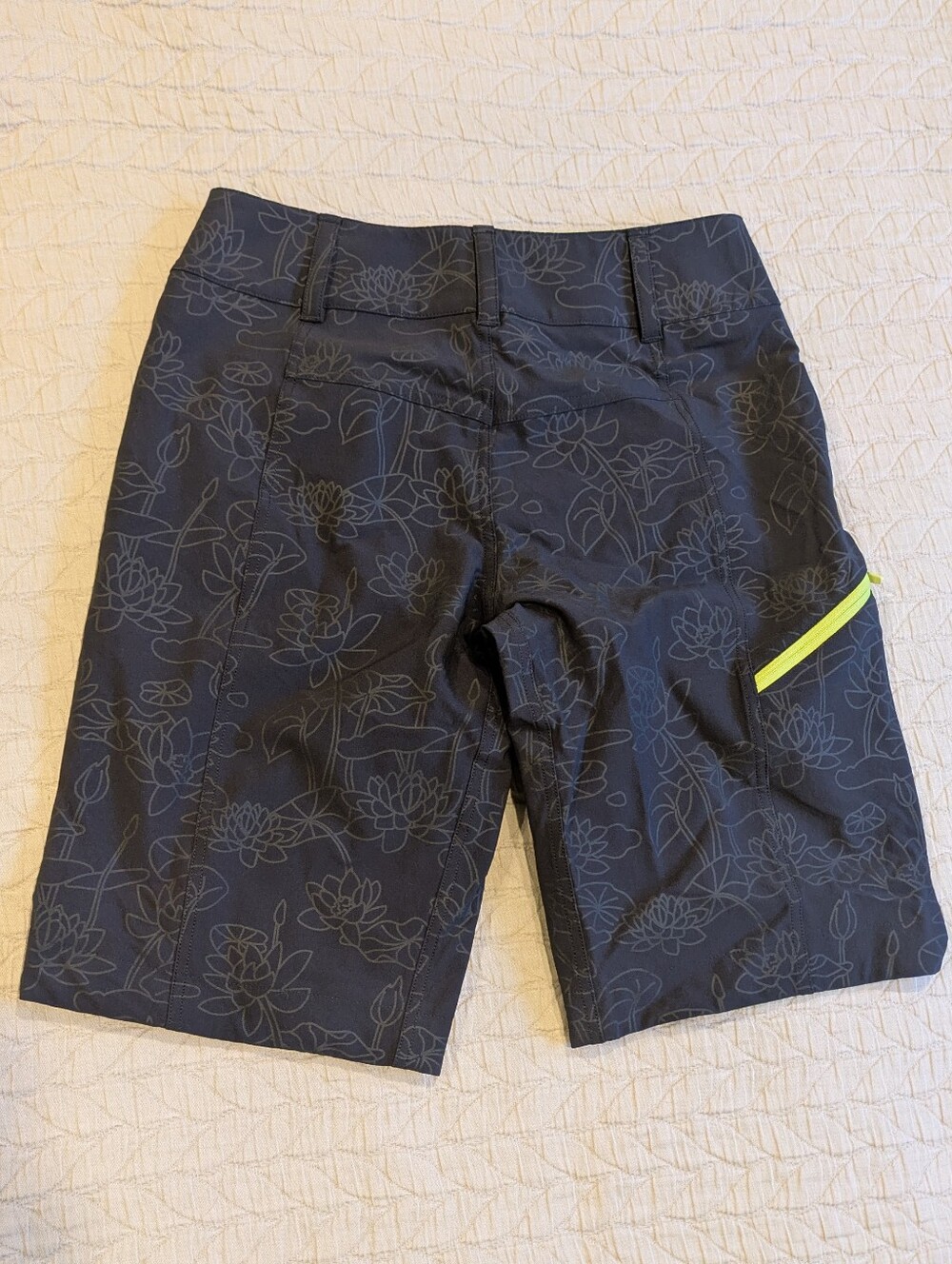 Wild Rye NWOT Mountain Bike Freel Shorts Size 4 - Picture 5 of 11